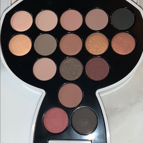 Model Co + Karl Lagerfeld Smokey Burgundy Palette - Picture 5 of 16